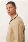 Рубашка свободного кроя с текстурированной тканью и двумя карманами артикул 151309043