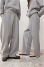 Универсальные джоггеры из плотной ткани с широкими брючинами co-ord артикул 140290176