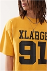Футболка с крупным логотипом и номером 91, напечатанным желтым цветом артикул 142998271