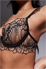 Бюстгальтер с косточками и вышивкой «Амароса» артикул 154707510