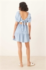 Летнее мини-платье с короткими рукавами и завязками на спине артикул 143378483