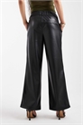 Брюки из искусственной кожи с широкими брючинами артикул 147620927