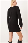 Мини-платье-свитер с широким горлом артикул 143696549
