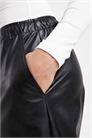 Брюки из искусственной кожи с завязкой на талии и широкими брючинами артикул 150561276