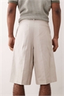 Стильные бермуды из плотного льна свободного кроя артикул 152942111