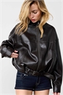 Куртка-балон с эффектом кожи и ремнем артикул 155444352