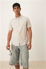 Рубашка с короткими рукавами из смешанного льна артикул 137995891