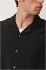 Черная рубашка из смешанного льна с объемным воротником-ревером артикул 141069046