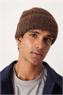 Вязаная шапка из букле с ребристой текстурой, коричневого цвета артикул 147903255