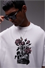 Футболка экстремально свободного кроя с монохромным цветочным принтом белого цвета артикул 136241319