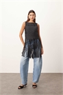 Топ с решетчатым узором, сотканный вручную, с бахромой по низу артикул 148604977