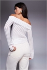 Свитерок с отложным вырезом и открытыми плечами, связанный из прозрачной ткани с эффектом «лестницы» артикул 140373379