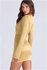 Мини-платье Amala из атласа золотистого цвета с длинными рукавами артикул 152799618