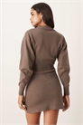 Мини-платье из трикотажа с V-образным вырезом и длинными рукавами-колокольчиками на пуговицах артикул 149633738