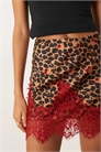 Мини-юбка Maeva из атласа с красной кружевной отделкой артикул 152557227