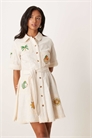 Мини-платье-рубашка с вышивкой артикул 148259093