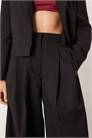 Комплект брюк Garbo черного цвета с завышенной талией и широкими брючинами артикул 153643640