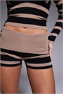 Шорты из трикотажа Suzi с низкой посадкой, ребристой отделкой и отворачивающимся поясом co-ord артикул 150598522