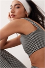 Спортивный бюстгальтер YPB с V-образным вырезом co-ord артикул 152001167