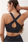 Спортивный бюстгальтер элитного класса с высокой степенью поддержки и перекрещивающимися бретелями артикул 150990536