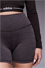 Шорты-леггинсы adidas Training All Me длиной 5 дюймов артикул 150043845