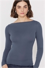 Топ из вискозы с длинными рукавами и лодочным вырезом артикул 155895584