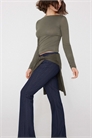 Топ из вискозы с длинными рукавами и лодочным вырезом артикул 155895641