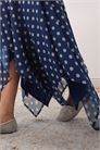 Юбка средней длины с рюшами и асимметричным подолом артикул 152318737