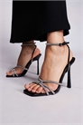 Сандалии на каблуке Simmi London Janeet с декоративными элементами артикул 151558011