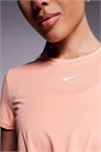 Укороченная футболка Nike One Training Dri-FIT с закрученными краями артикул 139796484