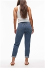 Оригинальные джинсы Mom с высокой посадкой артикул 138156230