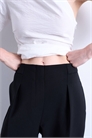Брюки с заниженной талией и свободным кроем, с аккуратной резинкой на талии артикул 139429910
