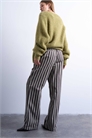 Брюки с широкими полосками и прямым кроем артикул 145750017