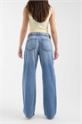 Джинсы с широкими брючинами и завязками на талии артикул 155527544