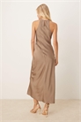 Платье-миди из атласа в стиле «рейсер» артикул 147788263