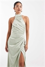 Макси-платье для подружки невесты из атласа с завязками на шее и плиссированными деталями артикул 153113241