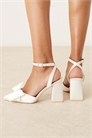 Свадебные туфли Flavia на широком каблуке с бантиком артикул 149858864