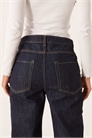 Джинсы Evan из 100% хлопка прямого кроя с контрастной строчкой артикул 151861558