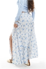 Макси-юбка с асимметричным разрезом по бокам артикул 142296677