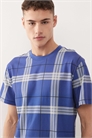 Универсальная синяя футболка приталенного кроя в клетку артикул 152260174