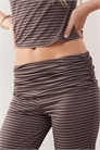 Йога-брюки с низкой посадкой, сборками и отворачивающимся поясом артикул 150395826