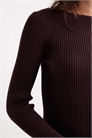 Свитер с ребристой отделкой, косым вырезом и длинными рукавами артикул 152631232