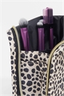 Эксклюзивный чехол для щетки Flat Lay Co. X ASOS — с рисунком «гепард» артикул 1831159