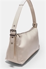 Сумка через плечо с мягкой поверхностью и пряжкой артикул 155663701