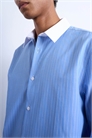 Рубашка классического кроя с длинными рукавами и полоской в стиле «формал», с контрастным воротником артикул 152462636