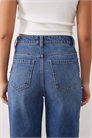 Джинсы с заклепками артикул 152471445