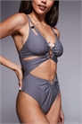 Купальник Lucie с глубоким вырезом, облегающим лифом, асимметричным вырезом и отделкой из смолы артикул 150499176
