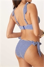 Бикини-трусики с боковыми завязками, с эффектом гофрированной ткани и полосками в стиле «Фуллер Баст» артикул 139537965