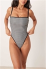 Купальник с клетчатым принтом артикул 150782823