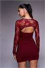 Мини-платье с длинными рукавами из кружева с вырезами артикул 154871747